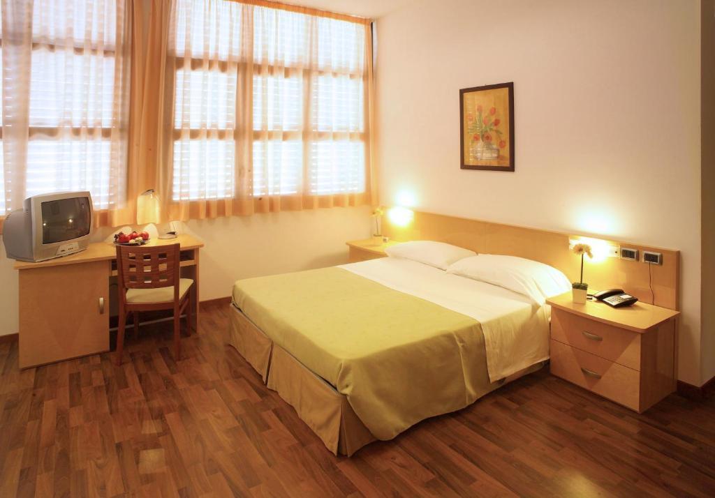 Hotel Polo Della Ceramica ฟาเอนซา ห้อง รูปภาพ